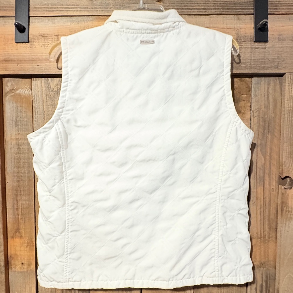 Vests - Picture 2 of 6